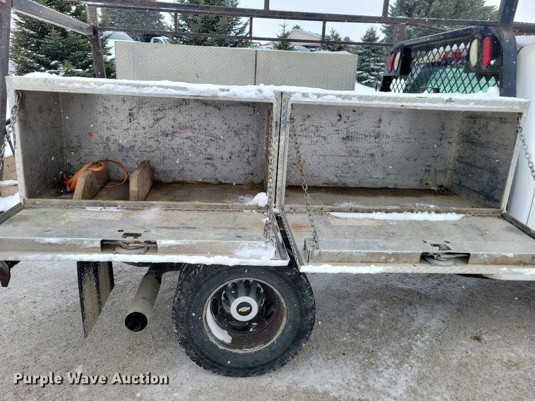 image for item NO9826 2016 Chevrolet Silverado 3500HD Crew Cab utility bed pickup truck