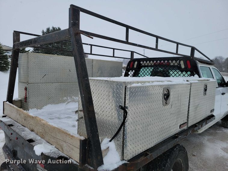 image for item NO9826 2016 Chevrolet Silverado 3500HD Crew Cab utility bed pickup truck