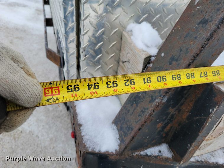 image for item NO9826 2016 Chevrolet Silverado 3500HD Crew Cab utility bed pickup truck