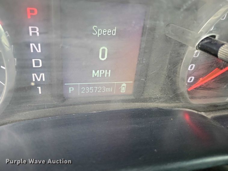 image for item NO9826 2016 Chevrolet Silverado 3500HD Crew Cab utility bed pickup truck