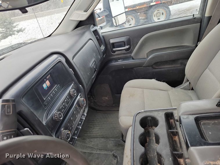 image for item NO9826 2016 Chevrolet Silverado 3500HD Crew Cab utility bed pickup truck