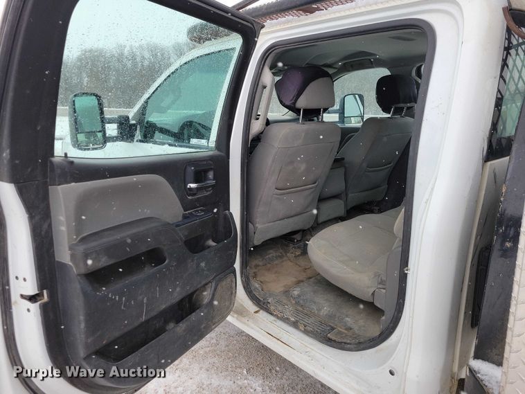 image for item NO9826 2016 Chevrolet Silverado 3500HD Crew Cab utility bed pickup truck