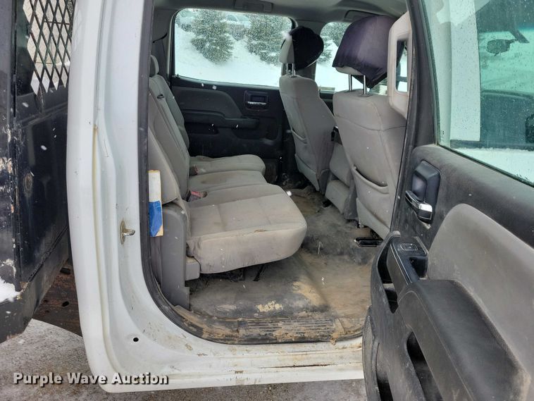 image for item NO9826 2016 Chevrolet Silverado 3500HD Crew Cab utility bed pickup truck