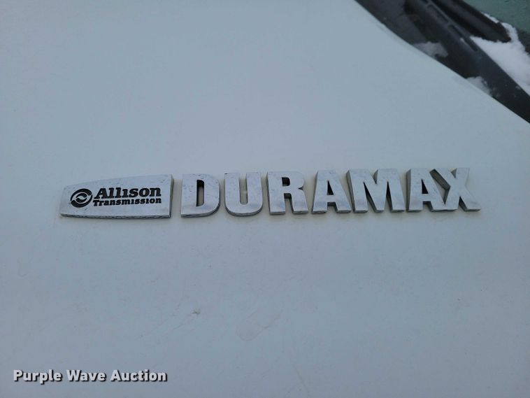 image for item NO9826 2016 Chevrolet Silverado 3500HD Crew Cab utility bed pickup truck