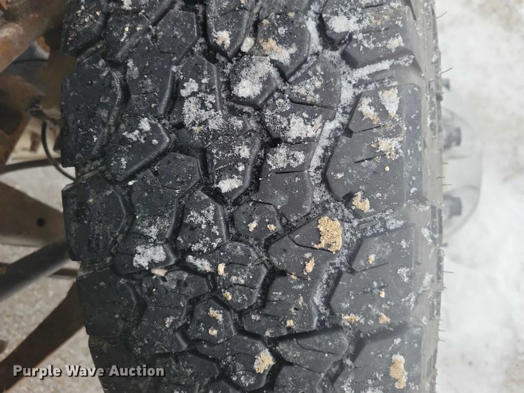 image for item NO9826 2016 Chevrolet Silverado 3500HD Crew Cab utility bed pickup truck