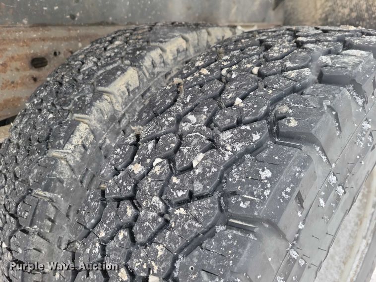 image for item NO9826 2016 Chevrolet Silverado 3500HD Crew Cab utility bed pickup truck