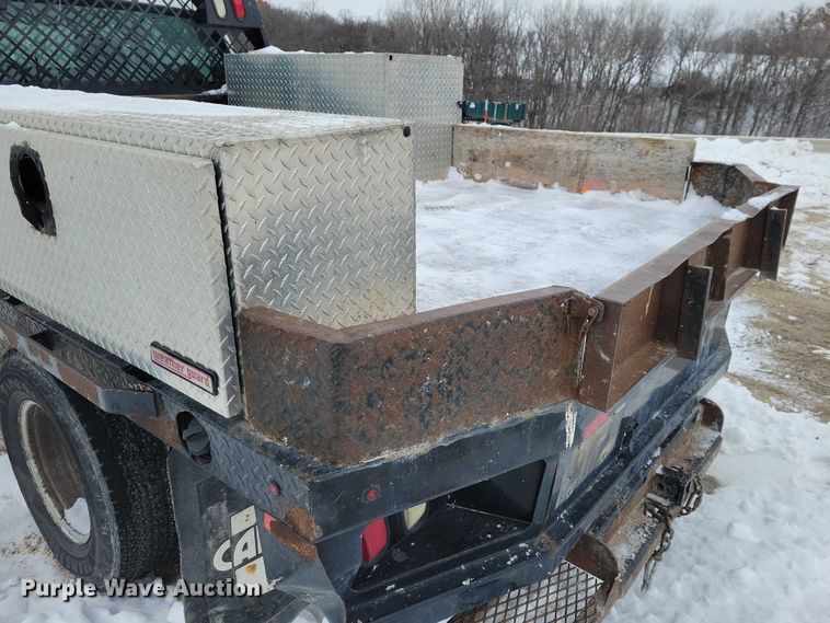 image for item NO9827 2013 Chevrolet 3500HD Silverado Crew Cab flatbed truck