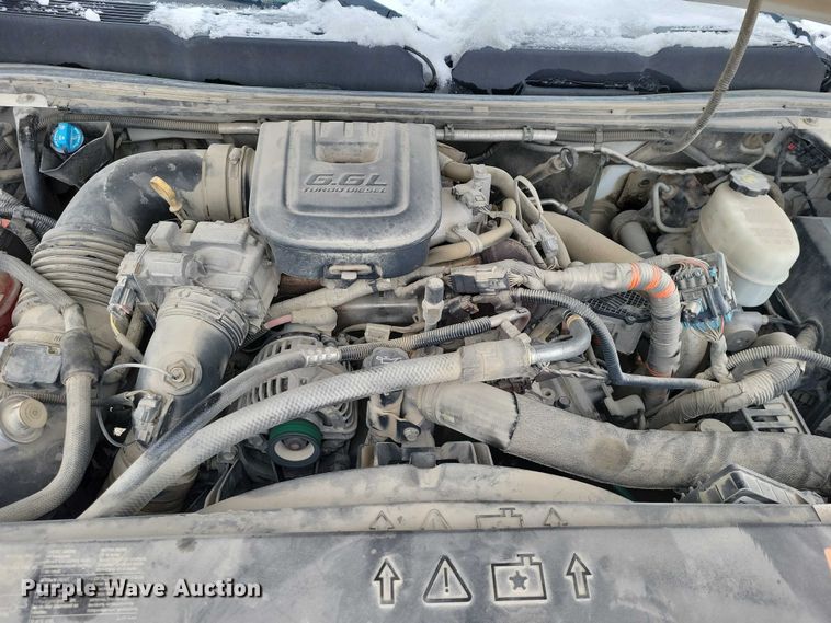 image for item NO9828 2013 Chevrolet Silverado 3500HD flatbed pickup truck