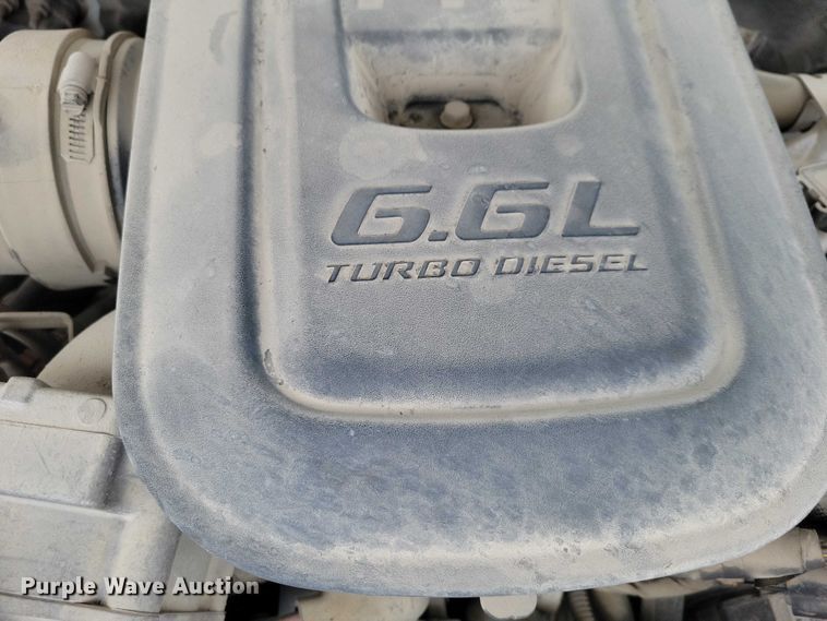 image for item NO9828 2013 Chevrolet Silverado 3500HD flatbed pickup truck