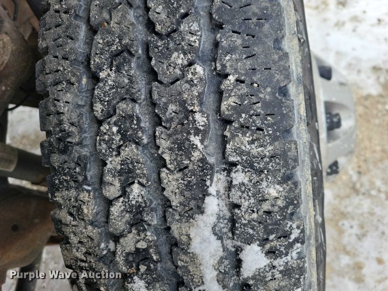 image for item NO9828 2013 Chevrolet Silverado 3500HD flatbed pickup truck