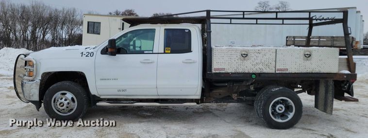 image for item NO9829 2017 Chevrolet Silverado 3500HD Double Cab flatbed pickup truck