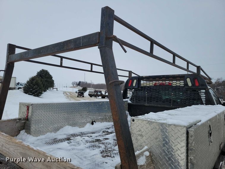 image for item NO9829 2017 Chevrolet Silverado 3500HD Double Cab flatbed pickup truck