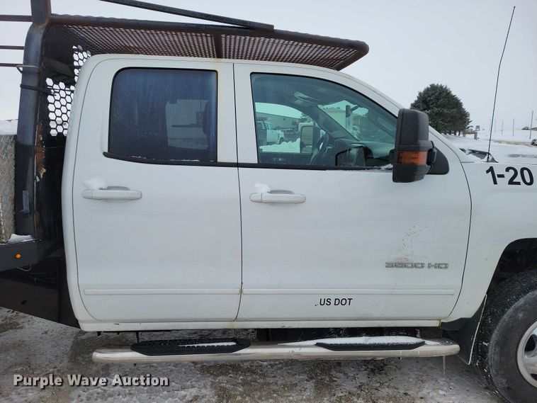 image for item NO9829 2017 Chevrolet Silverado 3500HD Double Cab flatbed pickup truck