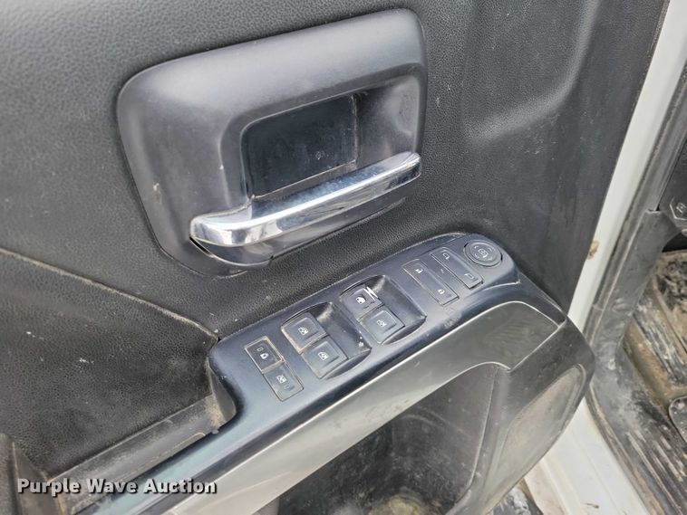 image for item NO9829 2017 Chevrolet Silverado 3500HD Double Cab flatbed pickup truck