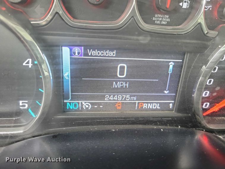 image for item NO9829 2017 Chevrolet Silverado 3500HD Double Cab flatbed pickup truck