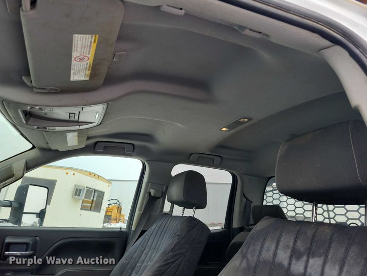 image for item NO9829 2017 Chevrolet Silverado 3500HD Double Cab flatbed pickup truck