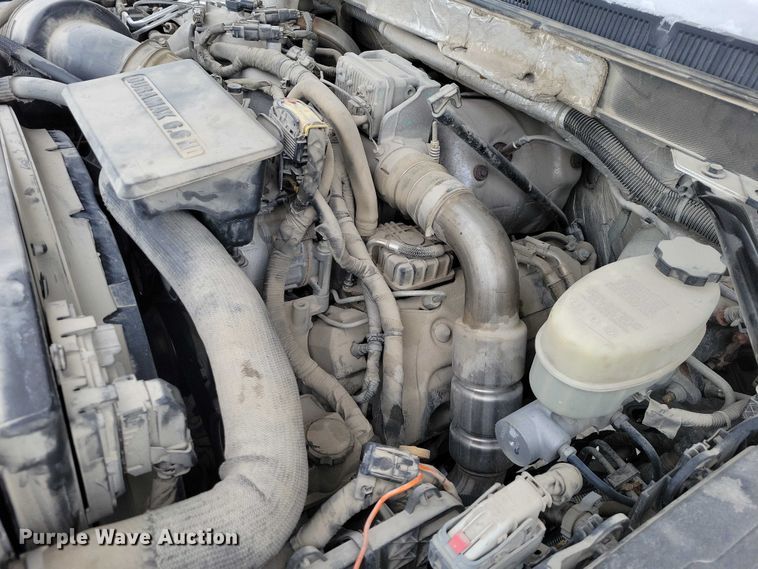 image for item NO9829 2017 Chevrolet Silverado 3500HD Double Cab flatbed pickup truck