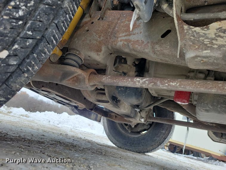 image for item NO9829 2017 Chevrolet Silverado 3500HD Double Cab flatbed pickup truck