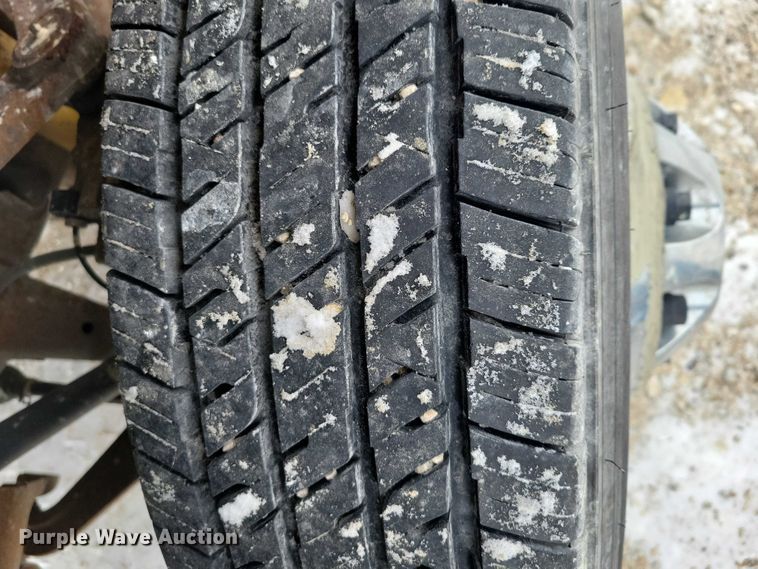 image for item NO9829 2017 Chevrolet Silverado 3500HD Double Cab flatbed pickup truck