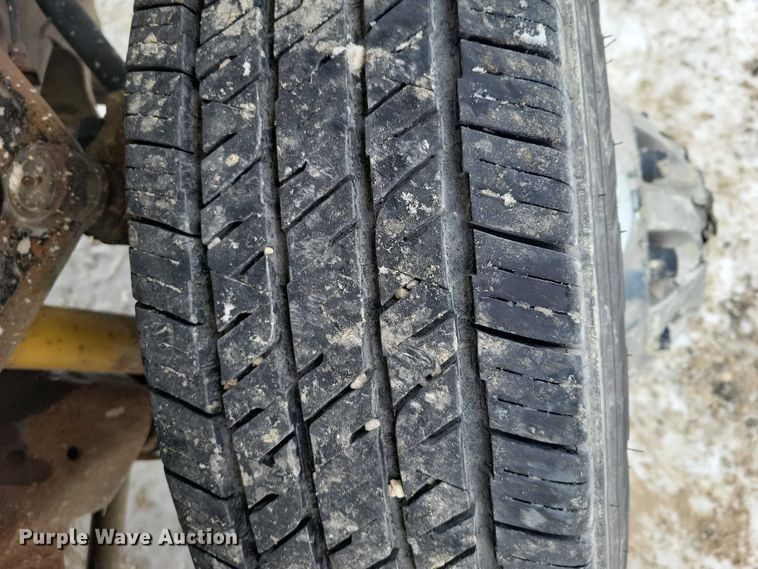 image for item NO9829 2017 Chevrolet Silverado 3500HD Double Cab flatbed pickup truck