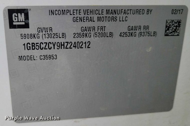 image for item NO9829 2017 Chevrolet Silverado 3500HD Double Cab flatbed pickup truck