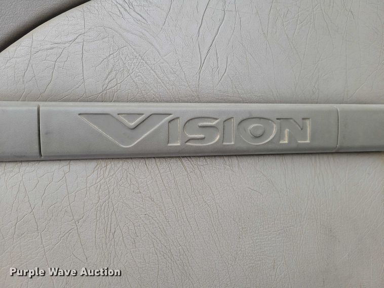 image for item NO9830 2005 Mack CXN613 semi truck