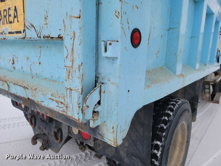 image for item NO9831 1994 Mack CH613 dump truck