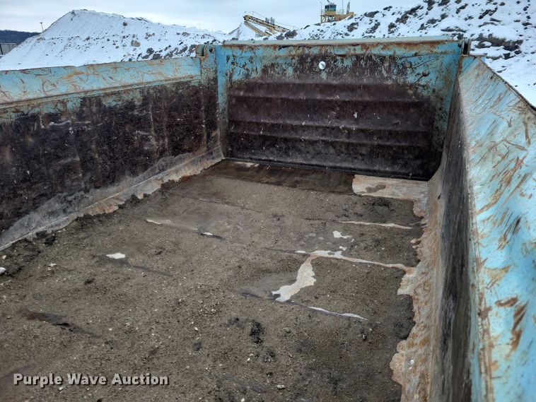 image for item NO9831 1994 Mack CH613 dump truck