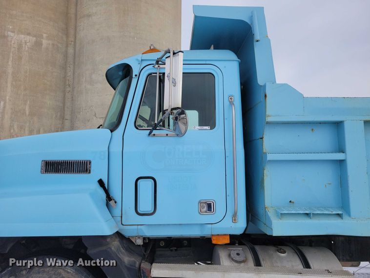 image for item NO9831 1994 Mack CH613 dump truck