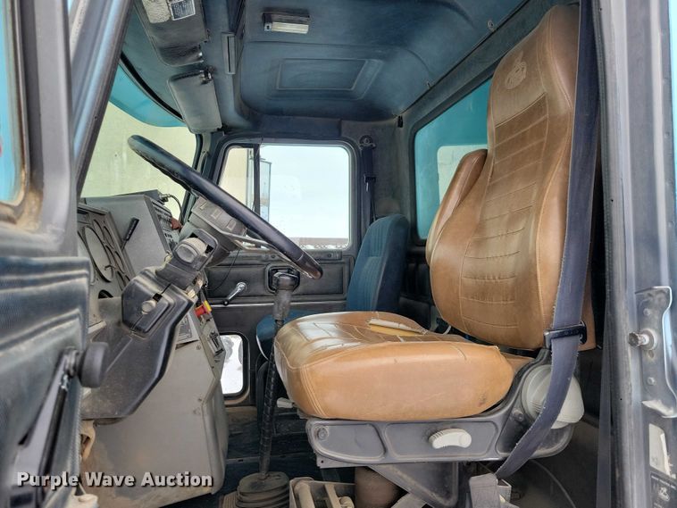 image for item NO9831 1994 Mack CH613 dump truck