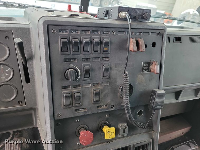 image for item NO9831 1994 Mack CH613 dump truck