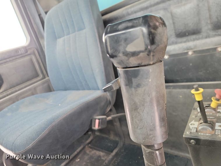 image for item NO9831 1994 Mack CH613 dump truck