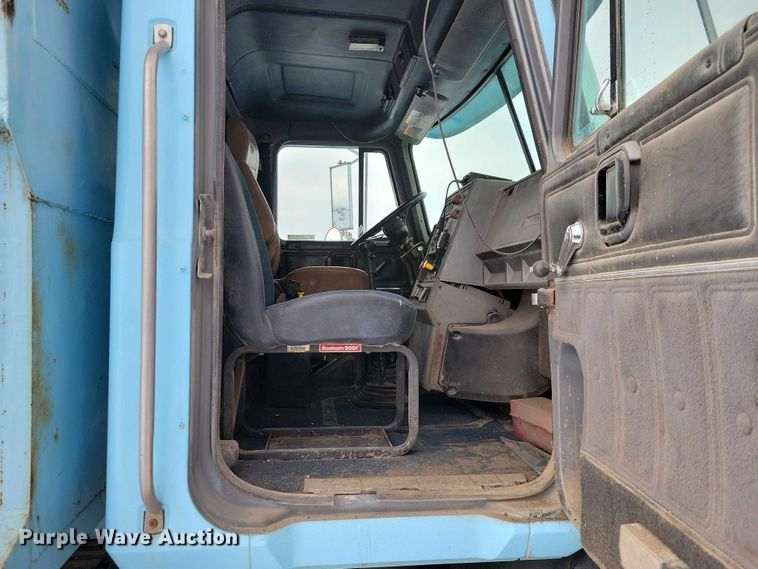 image for item NO9831 1994 Mack CH613 dump truck
