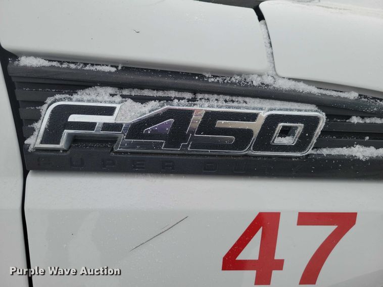 image for item NO9832 2011 Ford F450 flatbed pickup truck