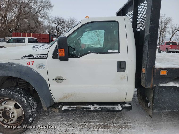 image for item NO9832 2011 Ford F450 flatbed pickup truck