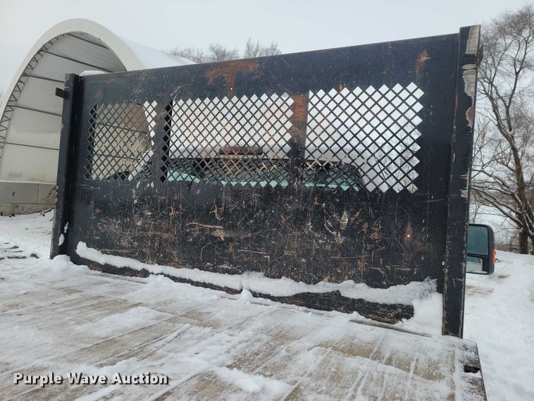 image for item NO9832 2011 Ford F450 flatbed pickup truck