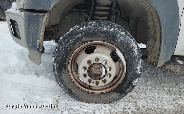 image for item NO9832 2011 Ford F450 flatbed pickup truck