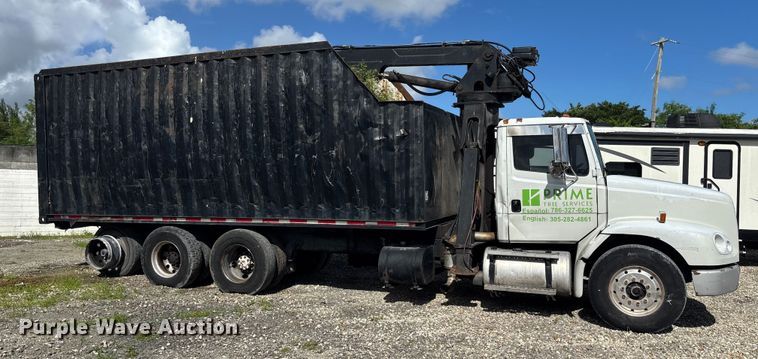 image for item YA0863 2003 Freightliner  FL112 grapple truck