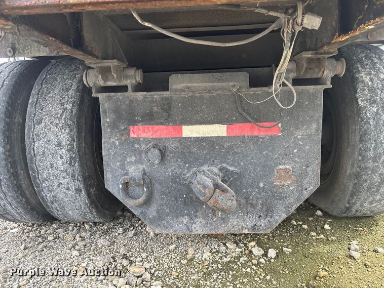 image for item YA0863 2003 Freightliner  FL112 grapple truck