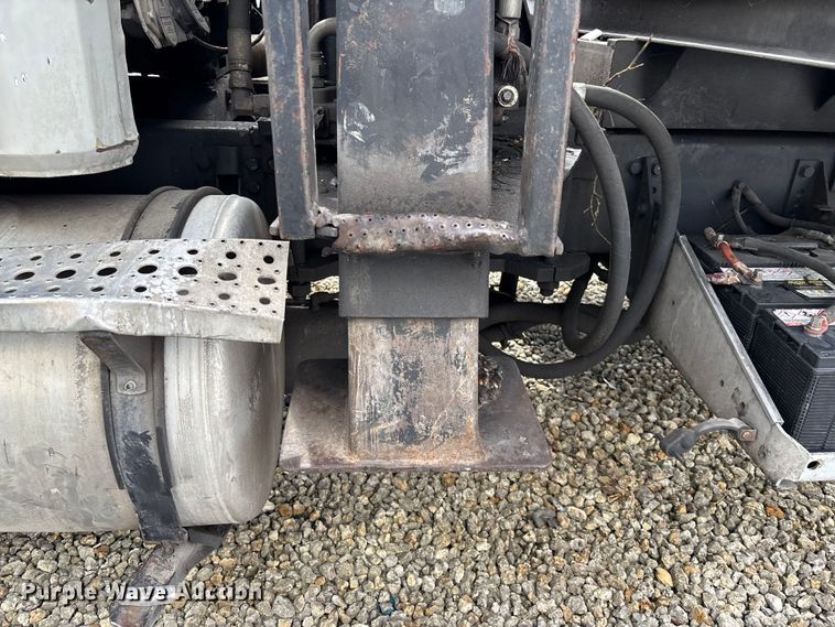 image for item YA0863 2003 Freightliner  FL112 grapple truck