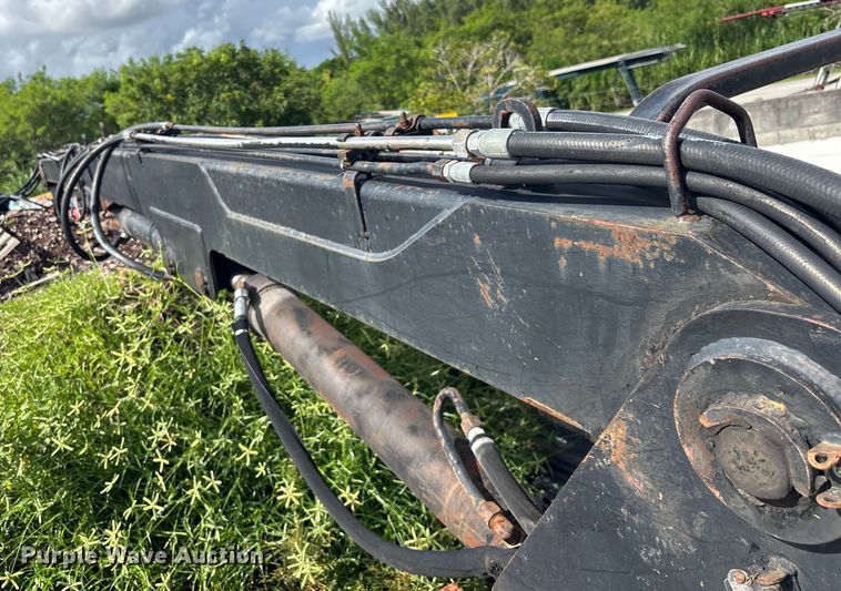 image for item YA0863 2003 Freightliner  FL112 grapple truck