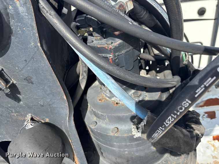 image for item YA0863 2003 Freightliner  FL112 grapple truck