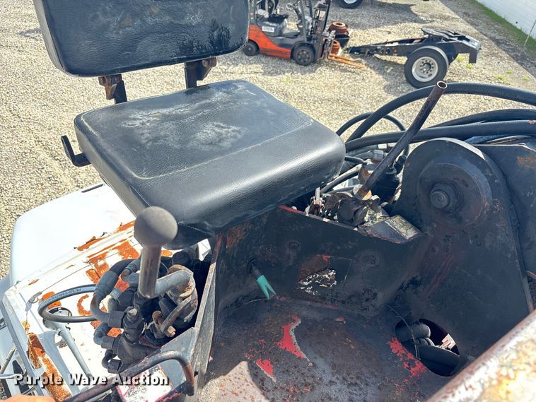 image for item YA0863 2003 Freightliner  FL112 grapple truck