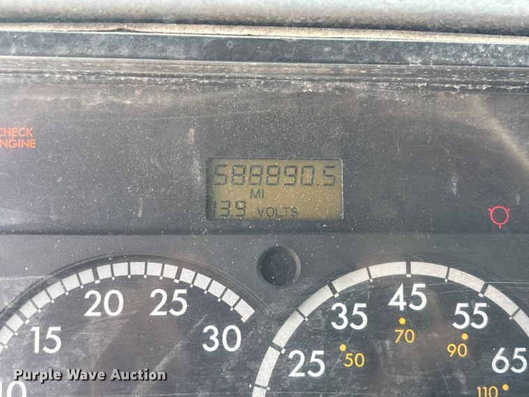 image for item YA0863 2003 Freightliner  FL112 grapple truck