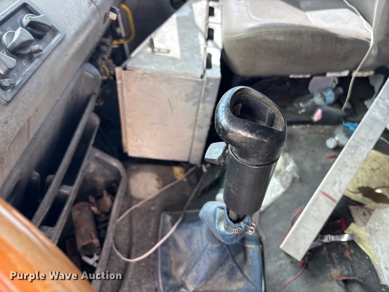 image for item YA0863 2003 Freightliner  FL112 grapple truck