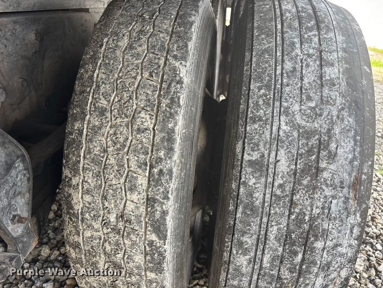 image for item YA0863 2003 Freightliner  FL112 grapple truck