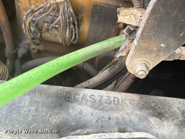 image for item YA0863 2003 Freightliner  FL112 grapple truck