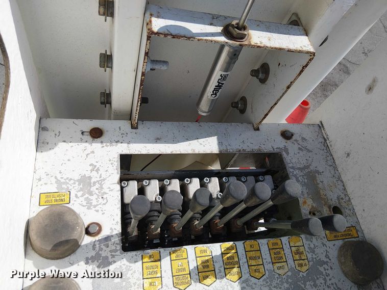 image for item YA1157 2016 Ford F550 Super Duty bucket truck