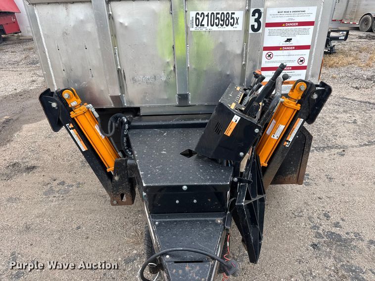 image for item YA1267 2019 Equipter RB4000 Dumper roofing debris trailer