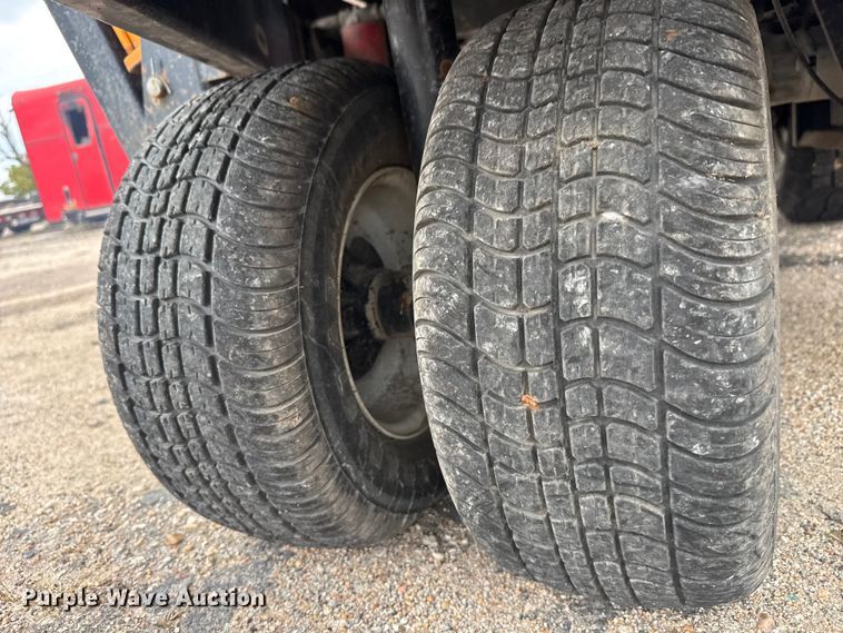 image for item YA1267 2019 Equipter RB4000 Dumper roofing debris trailer